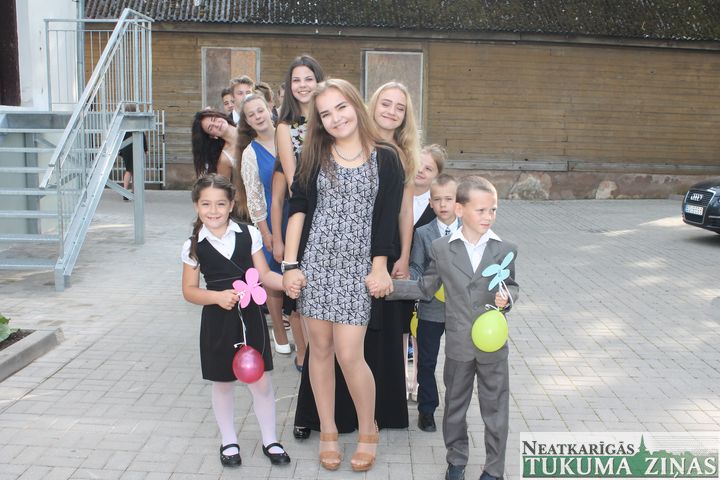 1. septembris Tukuma novada skolās /FOTO/