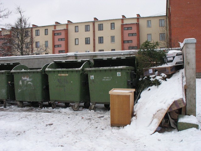 Trau­cē liel­ga­ba­rī­ta at­kri­tu­mi