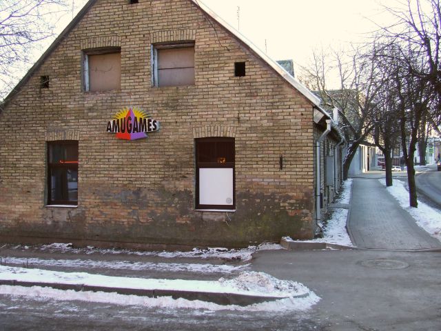 Priekšroka spēļu zālei, ne cilvēkam