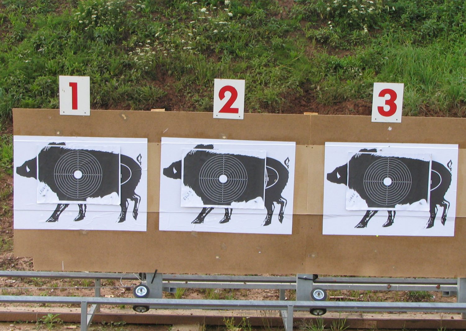 Jaunajiem medniekiem jākārto eksāmens