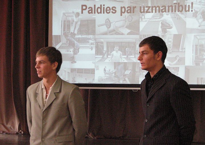 Māka ne tikai uzrakstīt, bet arī pasniegt