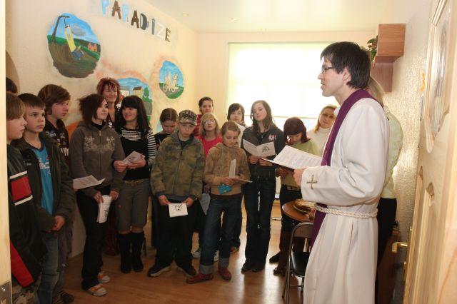 Sēmē atklāj jauniešu centru «Paradīze»