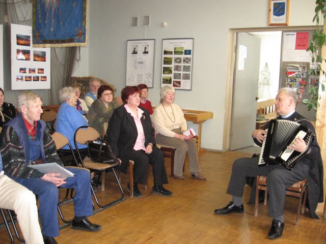 Uz parakstu vākšanas punktiem būs jādodas otrreiz