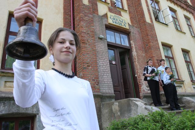 Pēdējais zvans Grenču skolai