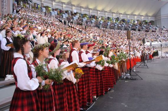 Dziesmu un Deju svētki turpinās….