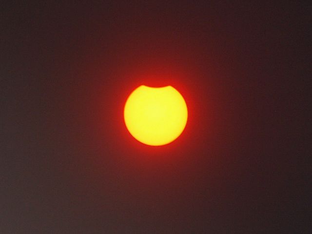 Šodien Latvijā  bija  vērojams daļējs Saules aptumsums