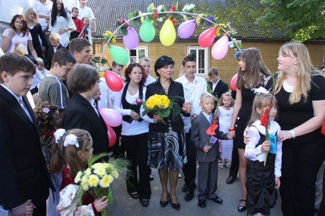 Lepojies ar savu skolu!