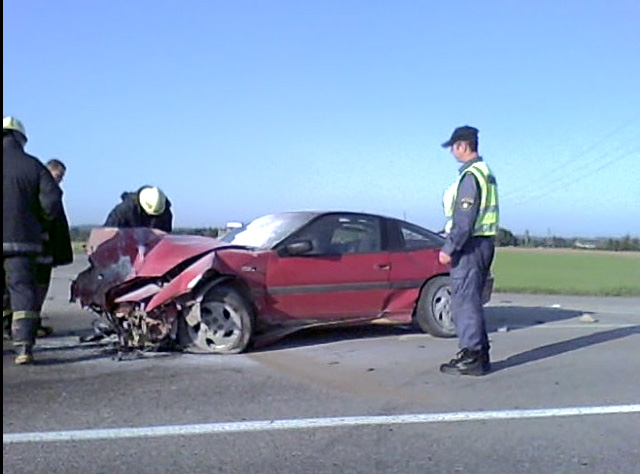 Uzmanību! Zemu lidojoši grantsvedēji! /VIDEO/