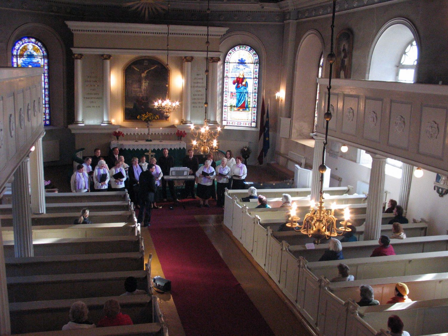 Dievam tīkama dziesmota desmitgade