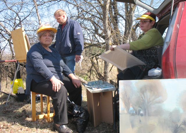 Rīgas māksliniekiem patīk gleznot Tukuma apkārtnē