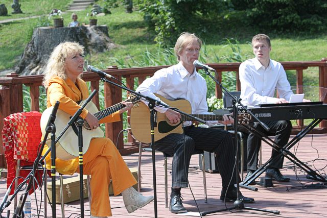 FOTO: Dārza svētki Jaunmokās