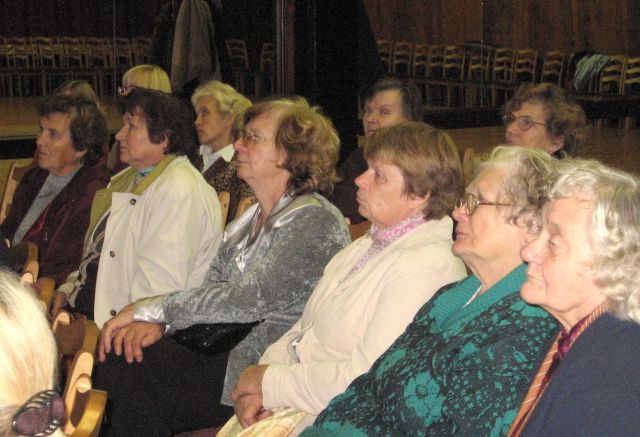 Engurnieki iepazīstas ar Ķemeru nacionālā parka dabas vērtībām