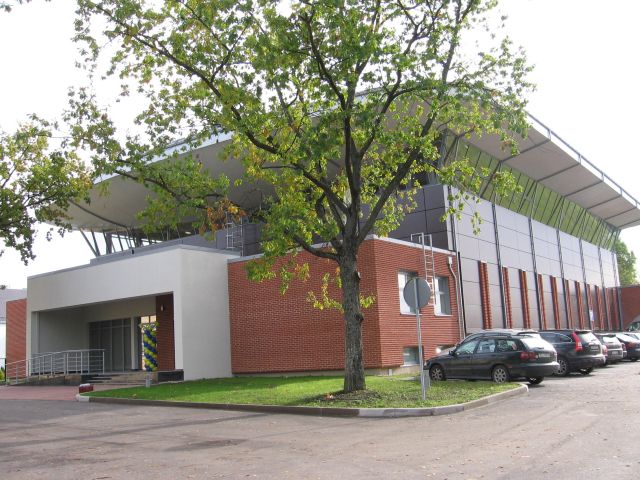 Lapmežciemā atklāj sporta halli