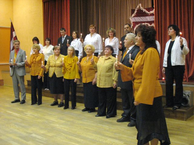 Valsts svētku svinēšana Jaunsātos