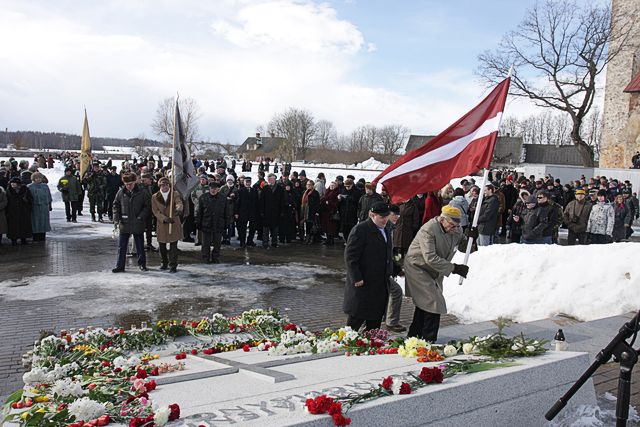 Lestenē piemin latviešu karavīrus