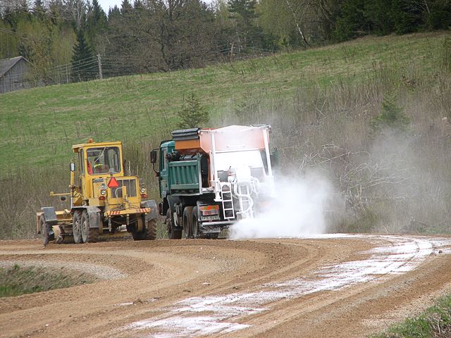 Atputekļo grants ceļu uz Cēri