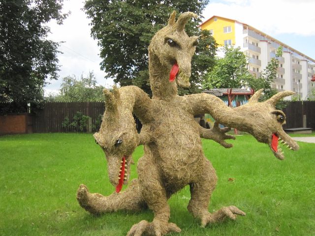 Tukumā atvērta pirmā salmu darbnīca Latvijā