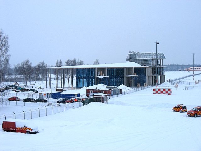 Ekskursija uz lidlauku sākas un beidzas autobusā
