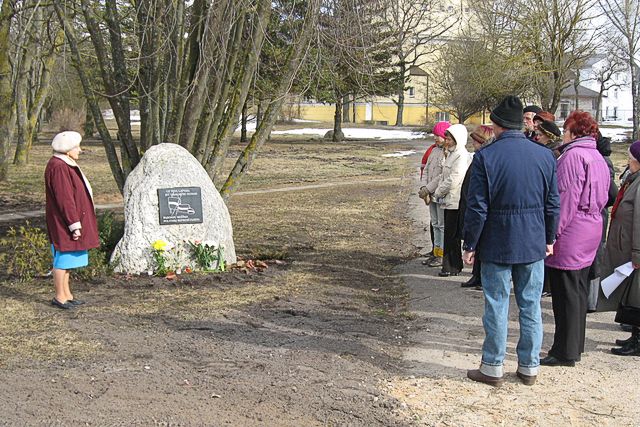 Represpēto atceres pasākums Lapmežciemā