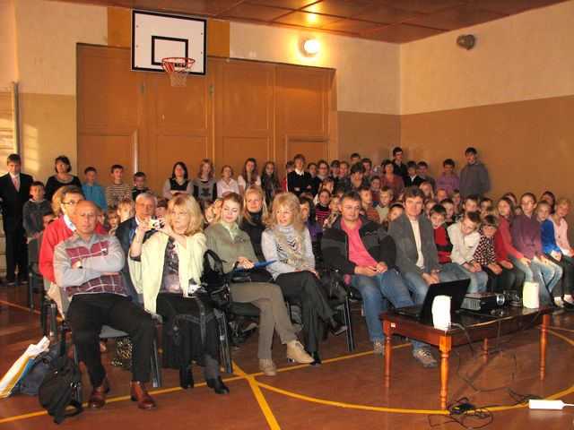 Vānes pamatskolā viesojas pārstāvji no ārzemju skolām