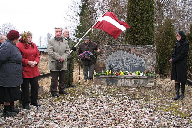 Komunistiskā genocīda upuru pieminēšana Kandavā