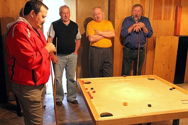 Tukumā sacenšas dambretisti un novusisti