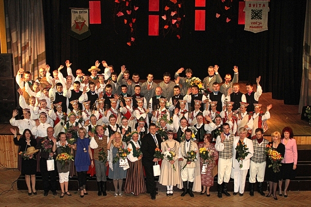 Tautas deju kolektīvam ”Svīta” – 65