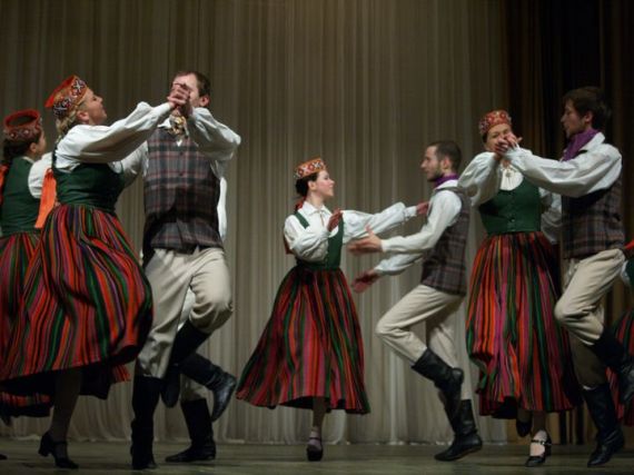 Deju kolektīvu dižkoncerts