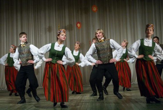 Kurzemes zelta dejas