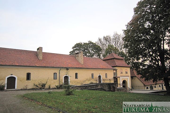 Dibina pašvaldības sabiedrību «Šlokenbekas muiža»