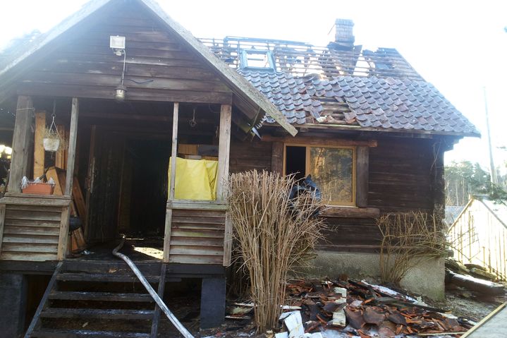 Tukumā izdeg dzīvoklis; tā iemītniece nogādāta Apdegumu centrā