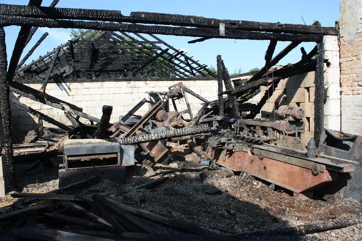 Uguns noposta zāģētavu Vecmokās /FOTO/