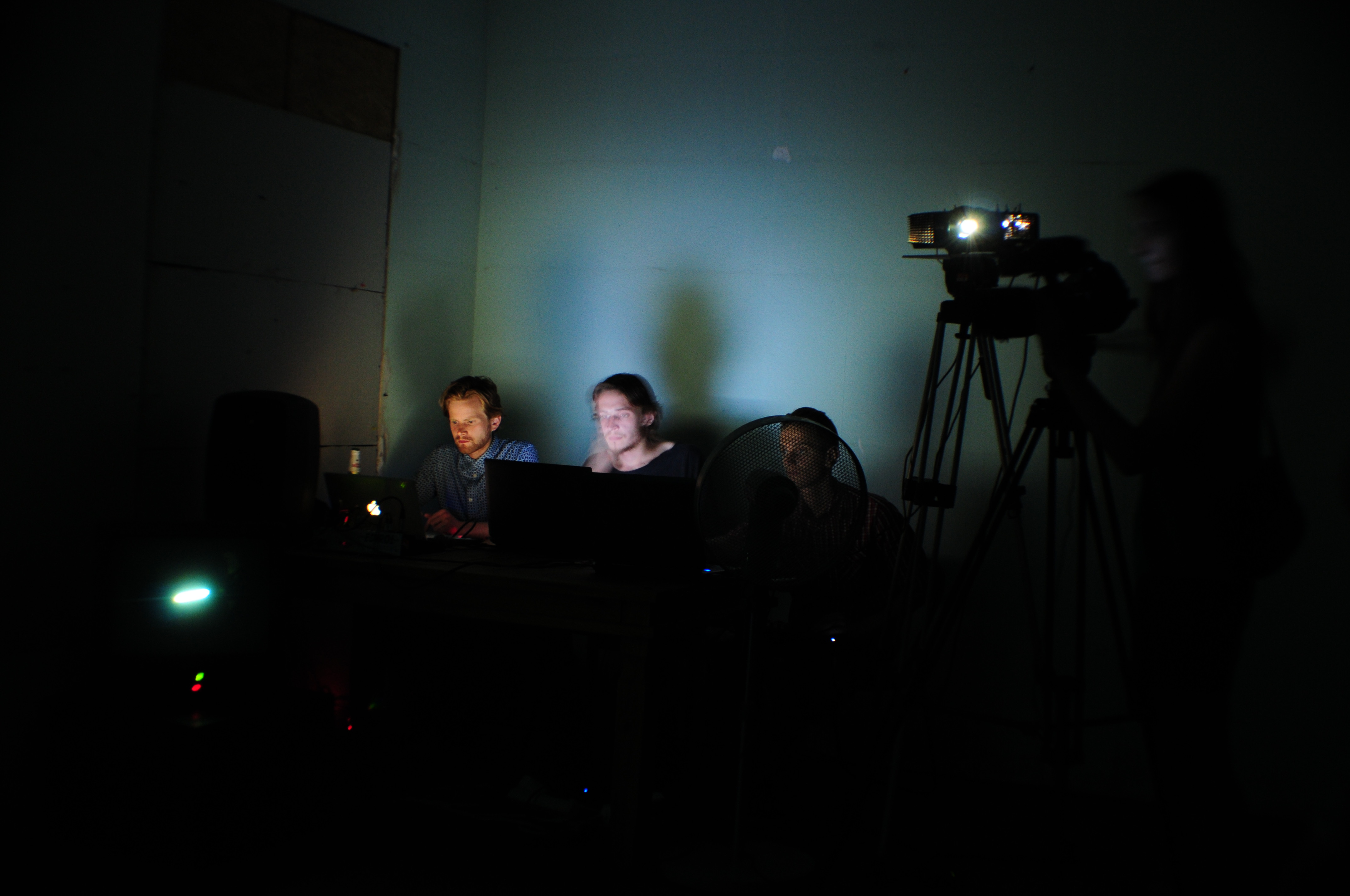 «Esplanādē 2014» bez maksas uzstāsies audiovizuālā datorgrupa «Trihars» /VIDEO/