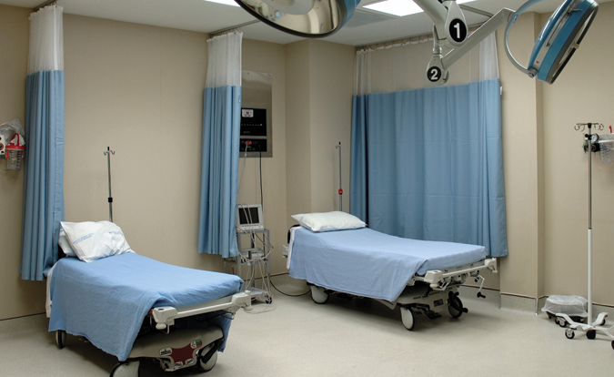 Latvijas Slimnīcu biedrība: reģioniem draud maksas medicīna