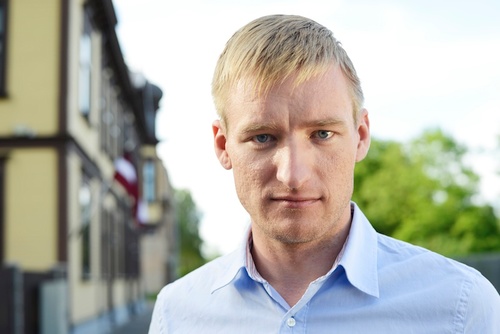 Sprūdžs nolēmis atstāt ministra amatu