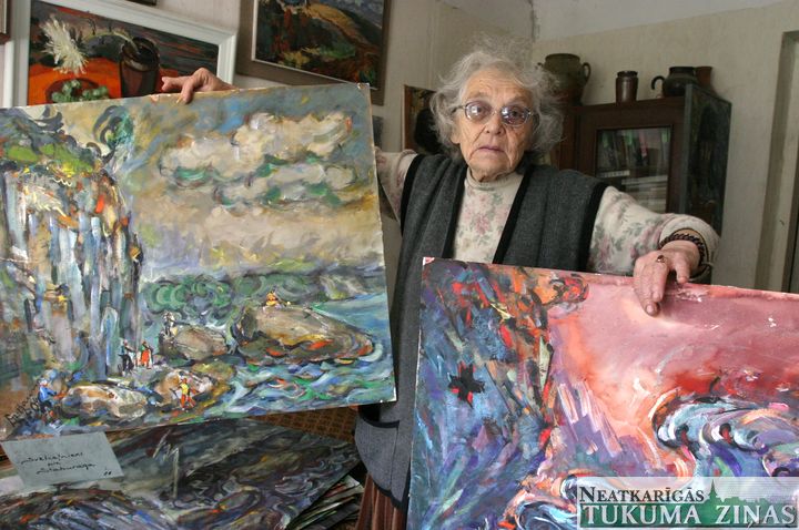 O. Vācieša muzejā atklāta tukumnieces Dzidras Baumas gleznu izstāde