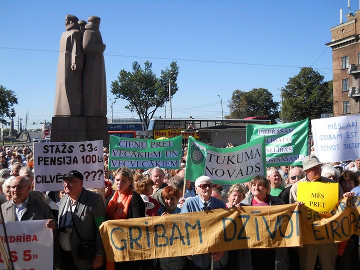 Pēc ilgas un grūtas slimības no mums ir šķīrusies Latvijas labklājība /FOTO/