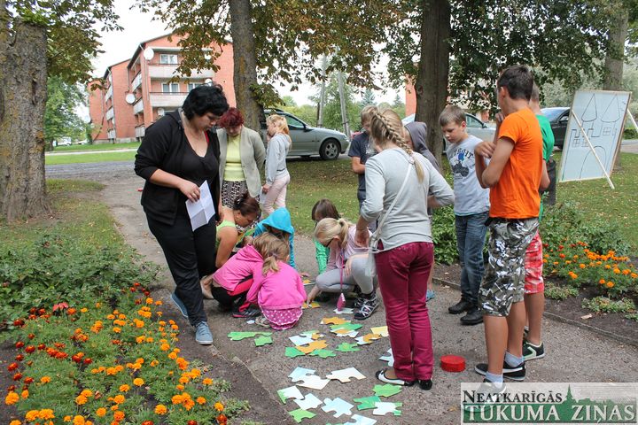 Džūkstē nosvinēti ikgadējie Pasaku svētki /FOTO/