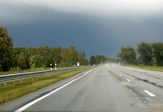 Avāriju uz Ventspils šosejas izraisījis dzēris BMW vadītājs