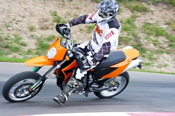 Liepiņš uzvar supermoto pēdējā posmā, bet kopvērtējumā – ceturtais