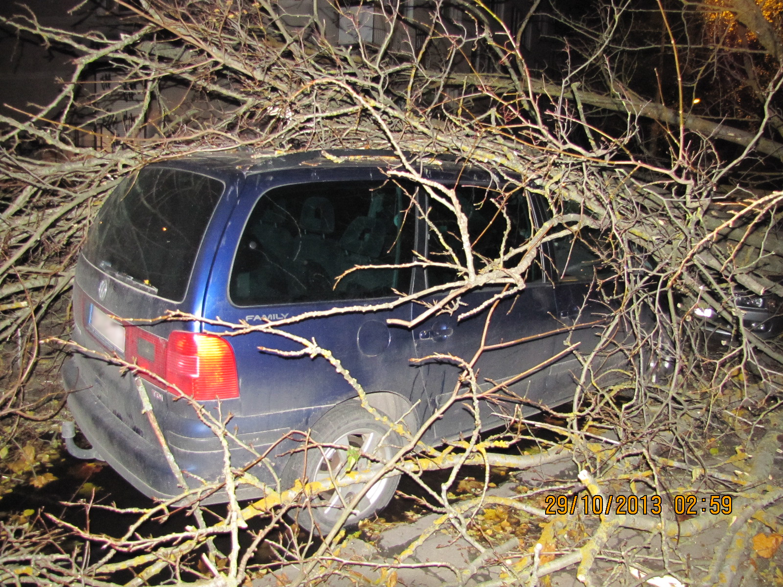 Pagājušās nakts vētras postījumi īpašumiem varētu būt lielākie vēsturē