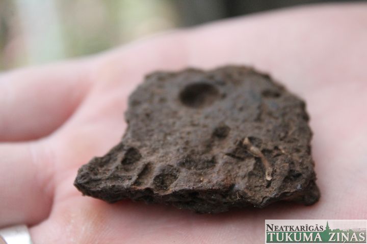 Arheoloģiskajos izrakumos Slocenes krastos uziet 4 000 gadu vecu apmetni