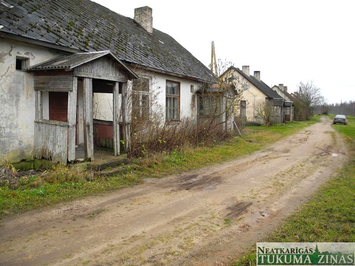 Nebrīdinot iedzīvotājus, Kandavas dome pārdevusi «Aizrūmenes» zemi