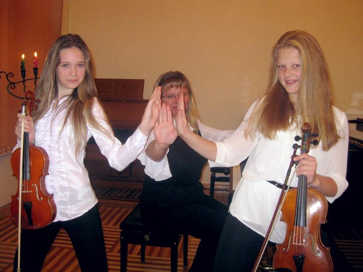Tukuma mūzikas skolas vijolnieces IV Vivaldi festivālā