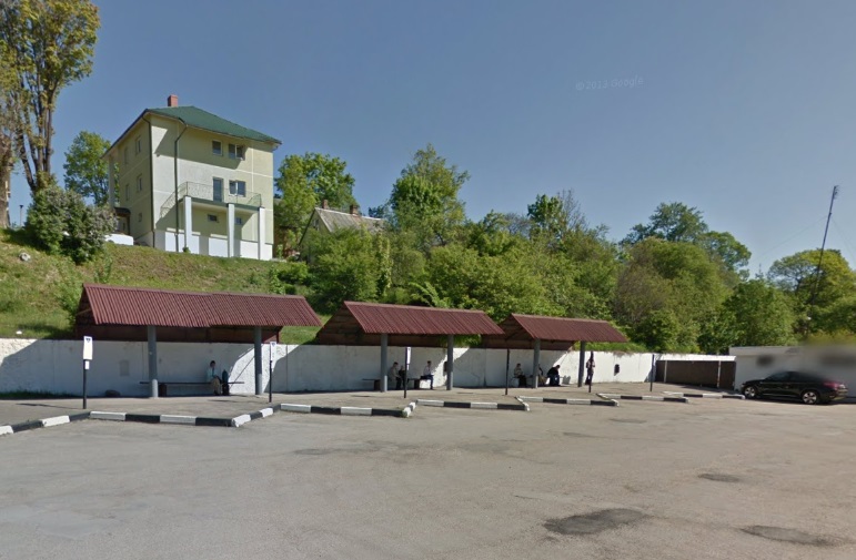 Tukuma autoostā atrasts vīrieša līķis