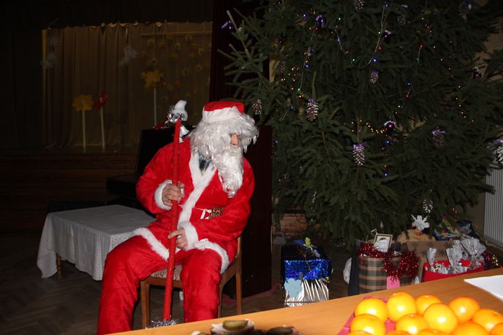 Ziemassvētki aizvadīti arī Vānes skolā