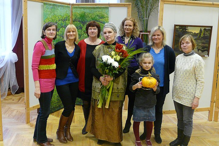 Ciemos pie mākslinieces Ingas Brīniņas