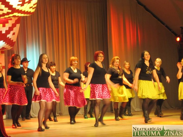 Pagasti, kas atrodas Ventspils šosejas malā, sabrauc Milzkalnē /FOTO/