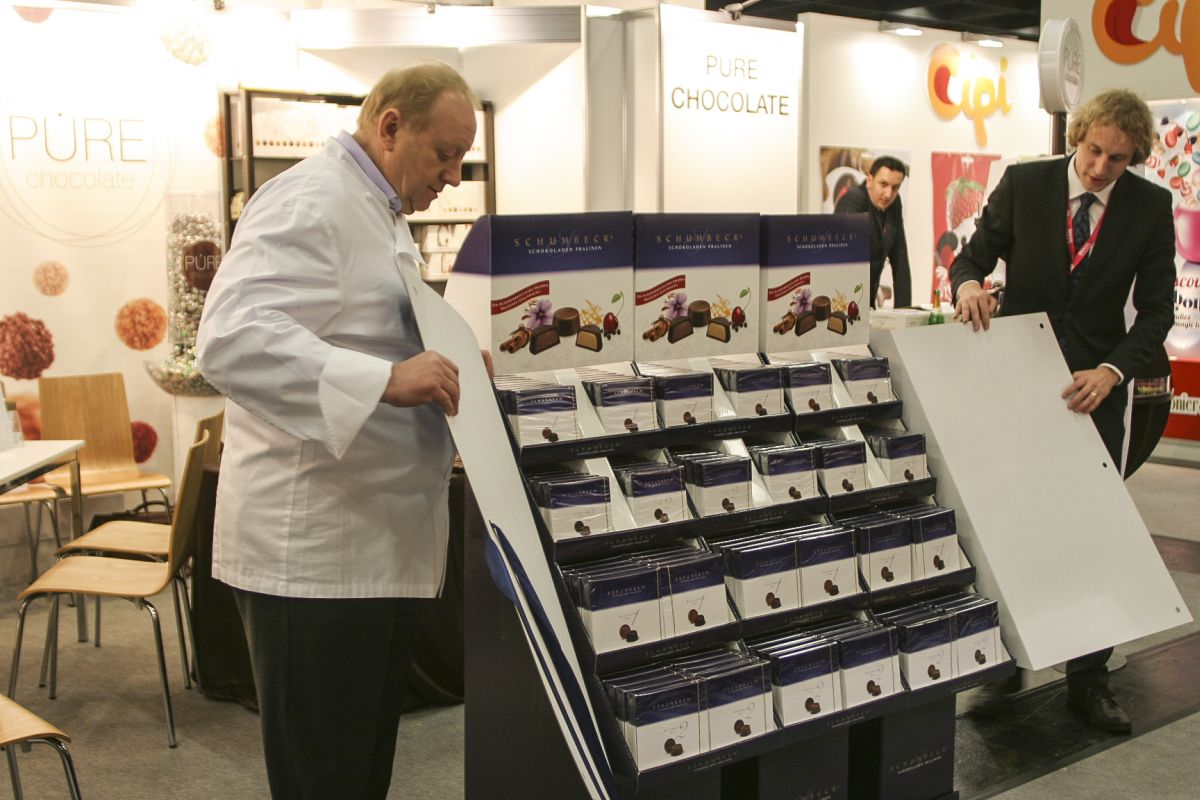 «Pure Chocolate» Ķelnē prezentē pralinē konfekšu izlases ar 10 garšām