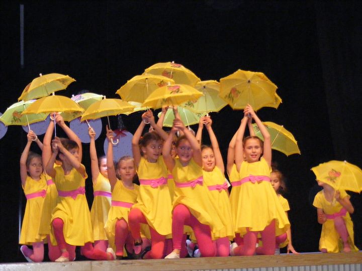 Deju lielkoncertā Matkulē /FOTO/